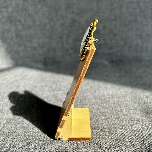 Sparkly Cameo Brooch Pin, Rhinestone Filigree Edging Detail, Black, White, Gold - Picture 7 of 16